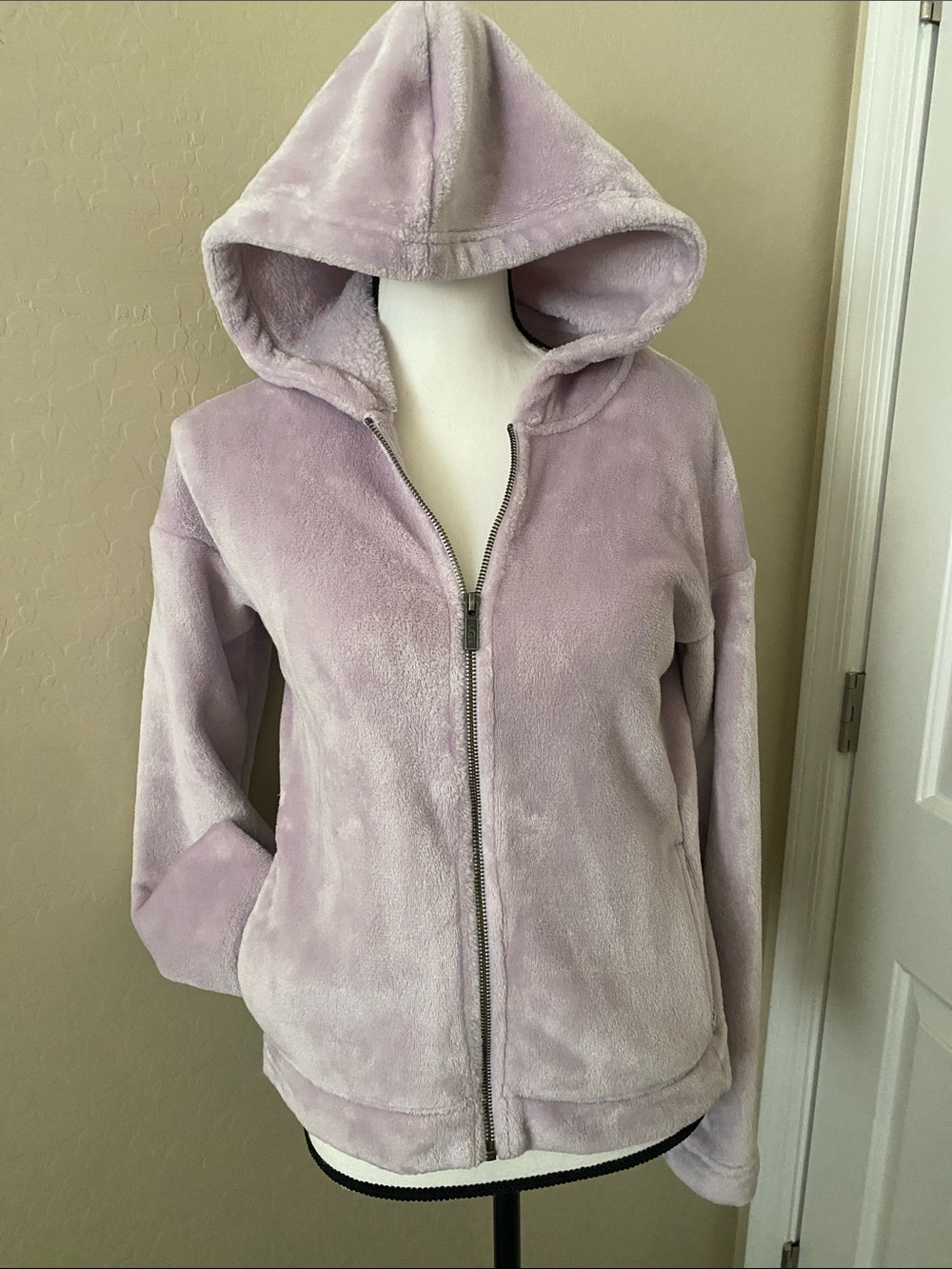 UGG Ultra Plush Hoodie Full Zip Jacket Lavender sz S
